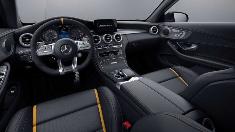 Mercedes-AMG прощается с двигателем V8 на моделях C63 и E63