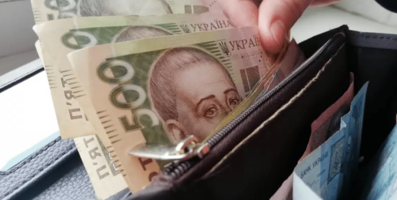Не только IT-шники: кто в Украине может получать зарплату в 40 тысяч гривен и больше