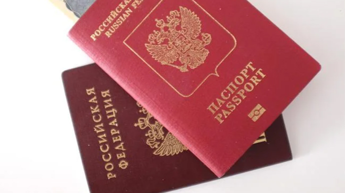 Оккупанты проводят принудительную паспортизацию среди работников госпредприятий в Донецкой области – ЦНС 