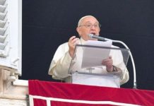 Папа Римский Франциск призвал к миру в Украине — что предлагается