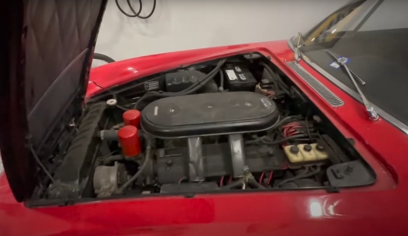 Раритетный суперкар Ferrari за $200 000 годами пылился в заброшенном гараже (видео)
