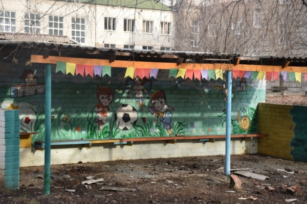 Россияне утром обстреляли Краматорск: ракета упала возле детсада, есть погибший 