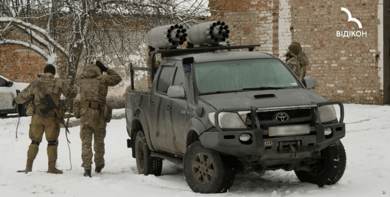 В Украине к охране границы приступили мобильные РСЗО на шасси пикапов Toyota (видео)