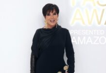 Крис Дженнер вызвала слухи о помолвке, показав кольцо с бриллиантом за $1,2 миллиона