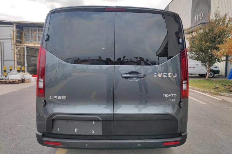 Iveco выпустят конкурента Ford Transit и Volkswagen Multivan (фото)