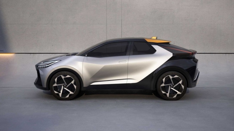 Каким будет новый кроссовер Toyota C-HR 2024 (фото)