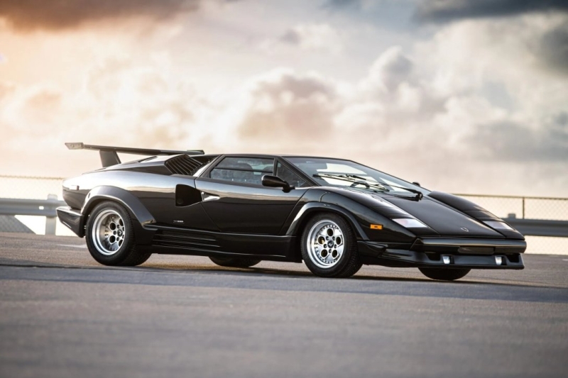 Lamborghini Countach Рода Стюарта продали на аукционе за $550 000 (фото)