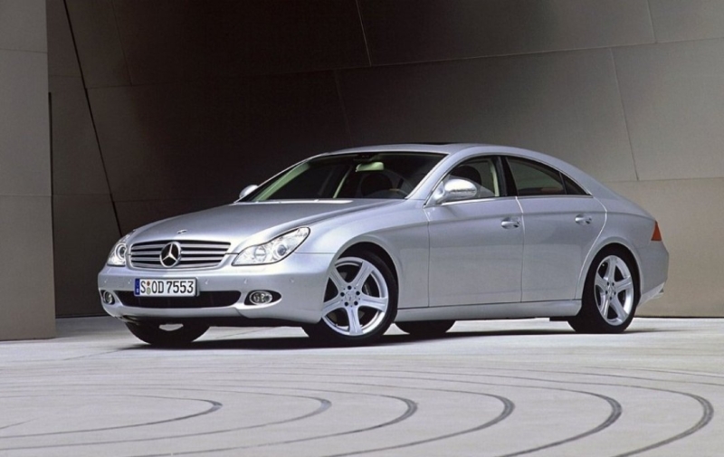 Mercedes-Benz снимают с производства свой популярный седан